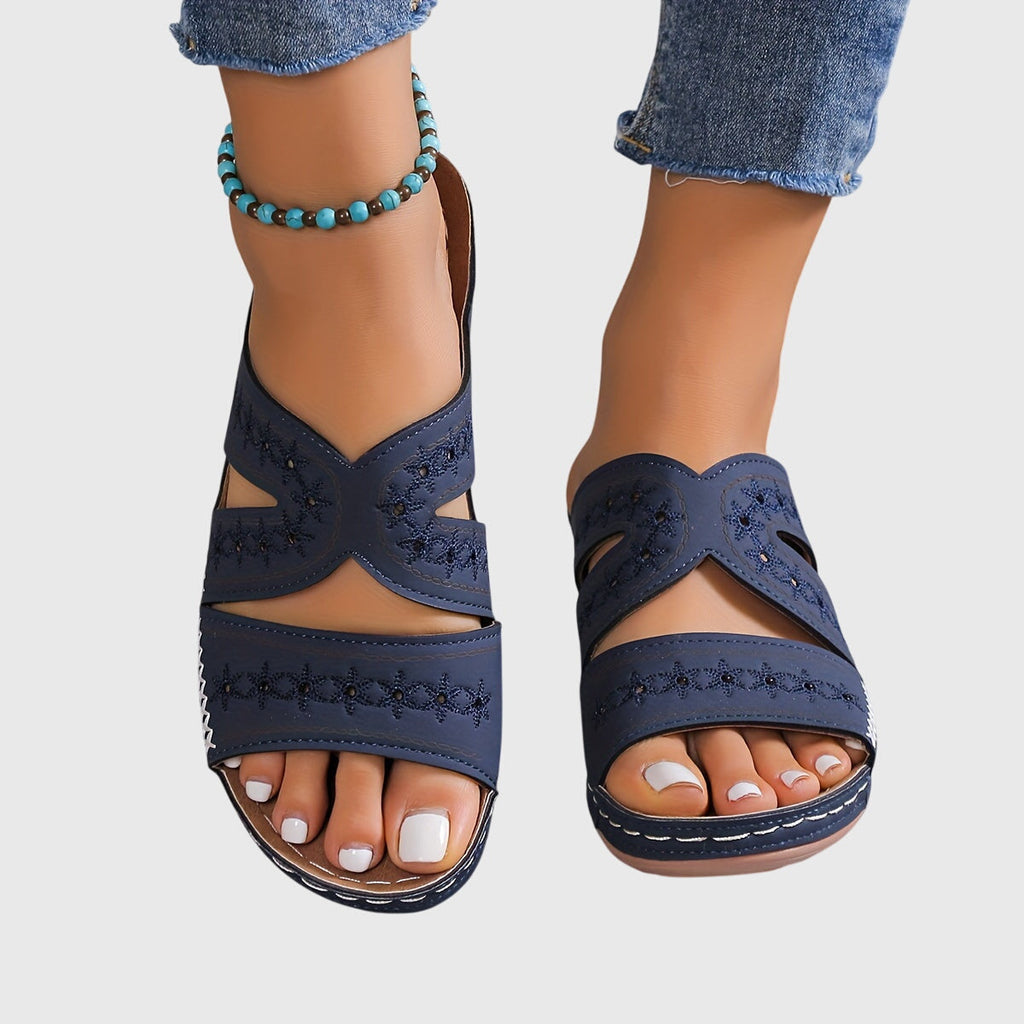 Noëlle™ Lightweight Sandals