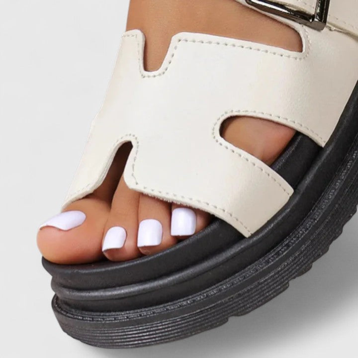 Claire | Sandals