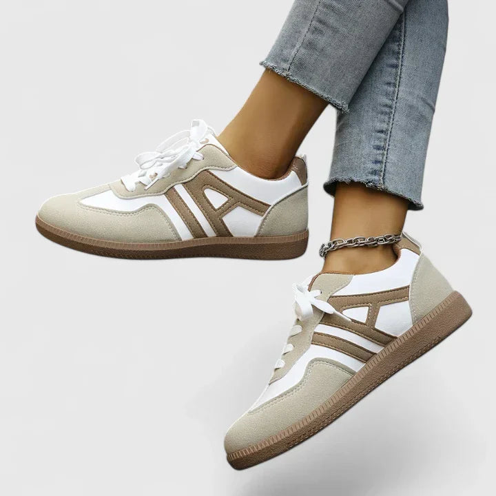 Delyziah | Sneakers
