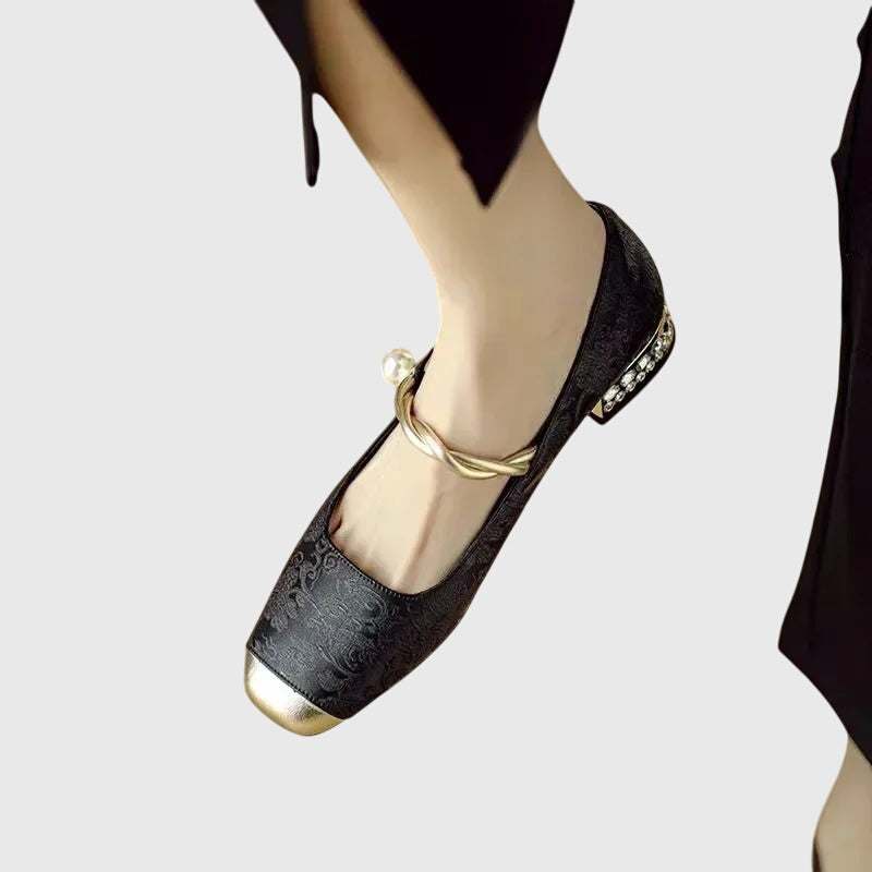 Cilia™ | Sandals