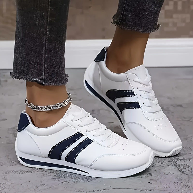 Chloe - Lightweight Sneakers